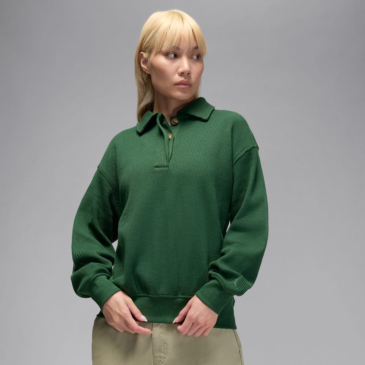 【早い者勝ち】新品　限定1点のみ❗️NIKE レディースウェア　2点セットアップ 早い者勝ち】新品 限定1点のみ❗️NIKE レディースウェア 2点